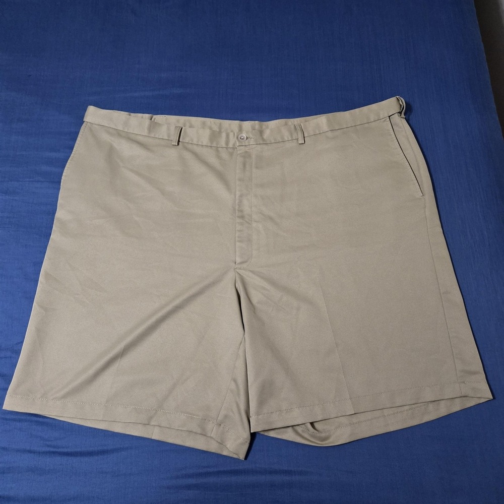 Haggar Shorts Mens 54 Beige Microfiber Chino Elastic Waist Relaxed Fit Summer